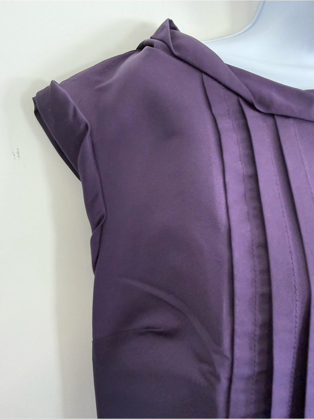St. John Purple Pleated Cap-Sleeve knee length Dress